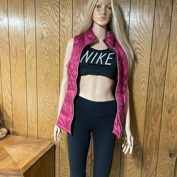 Lululemon" Down For A Run Vest-Berry Rumble - Picture 11 of 16